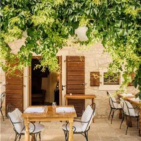 Luxury Villa Estate with 3 Pools on Istrian Vineyards near Bale, sleeps 56-60